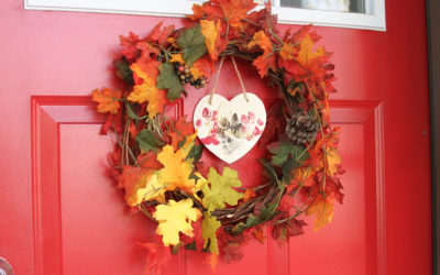 DIY Autumn Wreath with Paw Prints